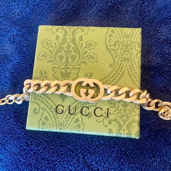 Authentic Gucci Unisex Gold Plated 8.2 inches beautiful & stylish Made in 🇮🇹. - Picture 1 of 9